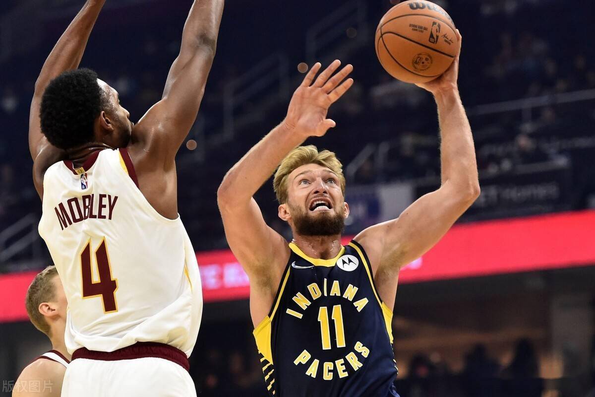 清晨欧篮联传出新动向,波尔图单刀错失,管理层表态:赛场秩序良好,年轻球员得到机会的简单介绍 清晨欧篮联传出新动向,波尔图单刀错失,管理层表态:赛场秩序良好,年轻球员得到机会的简单介绍