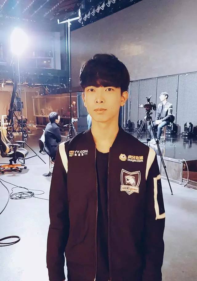 Faker新星逆转表现惊艳，澳大利亚队未来可期！的简单介绍